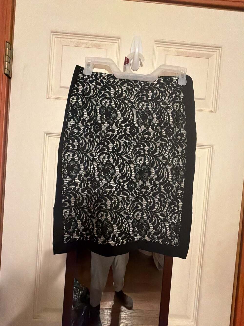 Worthington Petite Black and White Lace Pencil Skirt Size 2P